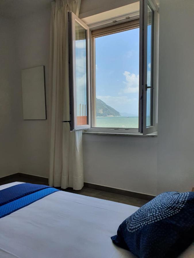 Deviveschi Guest House Castellammare di Stabia Bagian luar foto